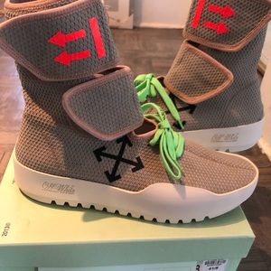 Off White Size 8 Sneakers
